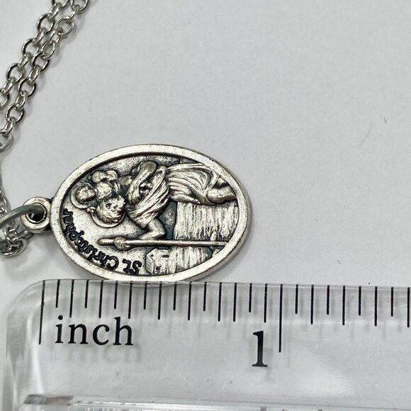 Vintage St. Christopher Medal Necklace Catholic Saint Travelers Jesus Italy 18" - Picture 9 of 9